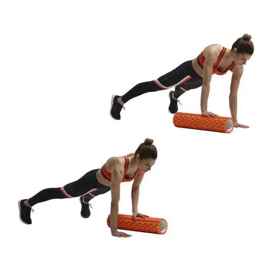 每天20分钟，利用泡沫轴增强双腿和核心