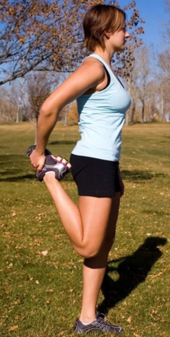 10 个最佳的运动后拉伸动作,赶紧学起来~ 10 个最佳的运动后拉伸动作,赶紧学起来~