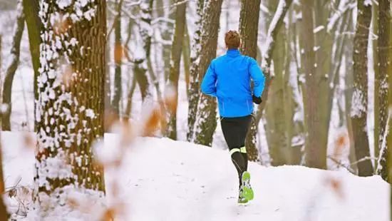掌握这3个技巧，冬季跑步训练杜绝伤病