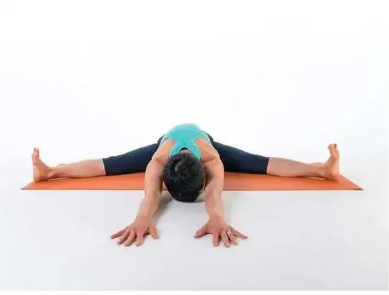 8项瑜伽基础的拉伸，缓解髋关节紧张