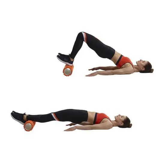 每天20分钟，利用泡沫轴增强双腿和核心